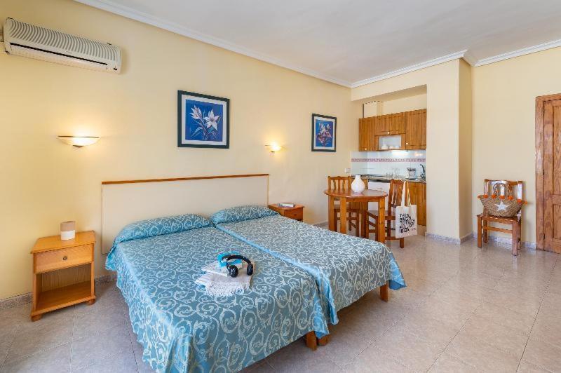 Hotel Apartamentos Vibra Lux Mar Ibiza Pokój zdjęcie