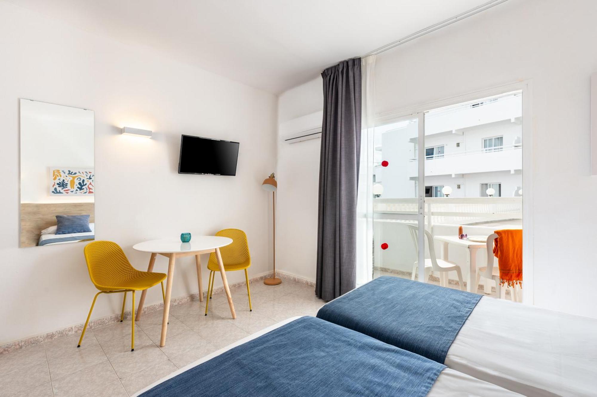 Hotel Apartamentos Vibra Lux Mar Ibiza Zewnętrze zdjęcie