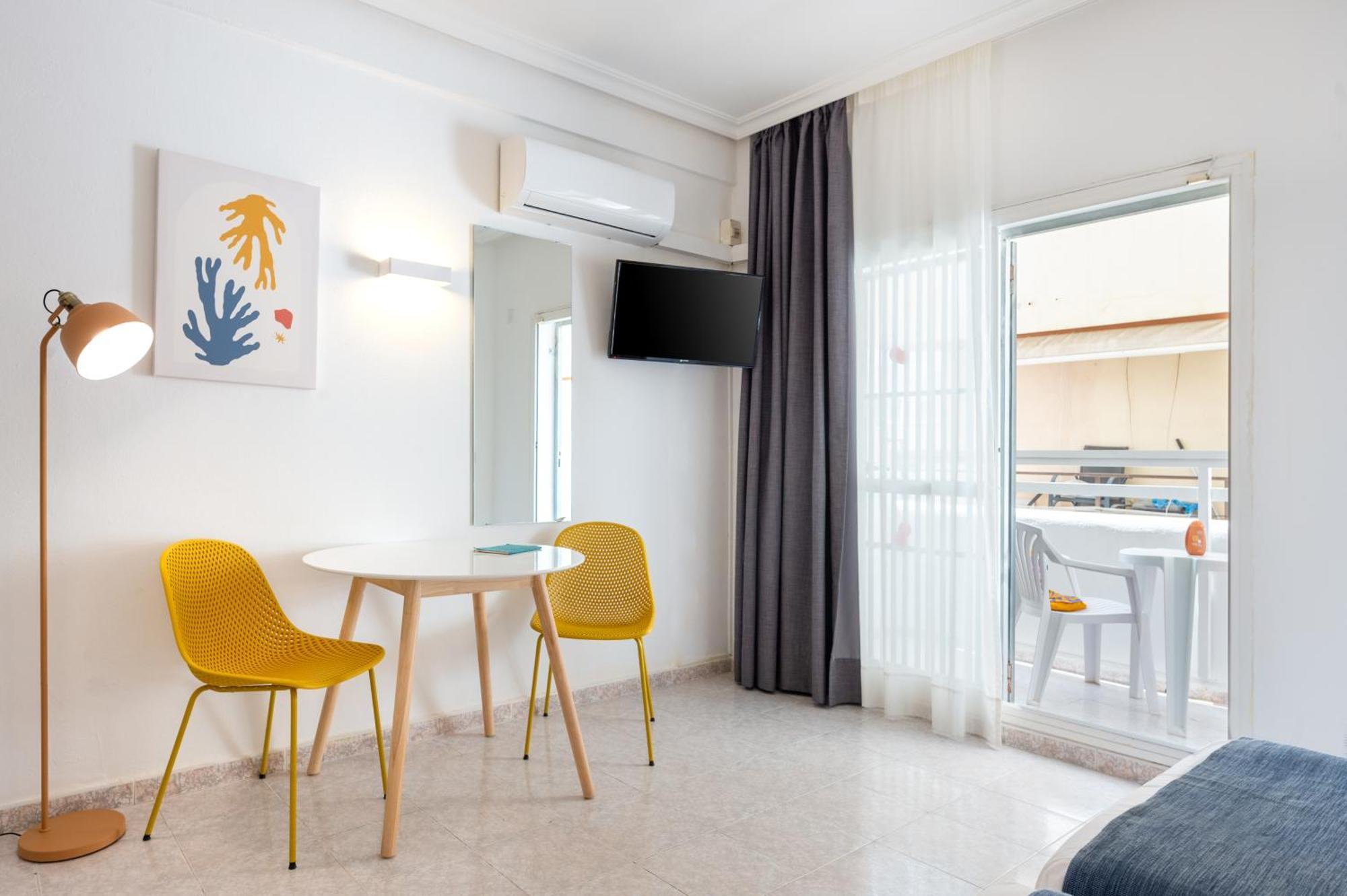 Hotel Apartamentos Vibra Lux Mar Ibiza Zewnętrze zdjęcie